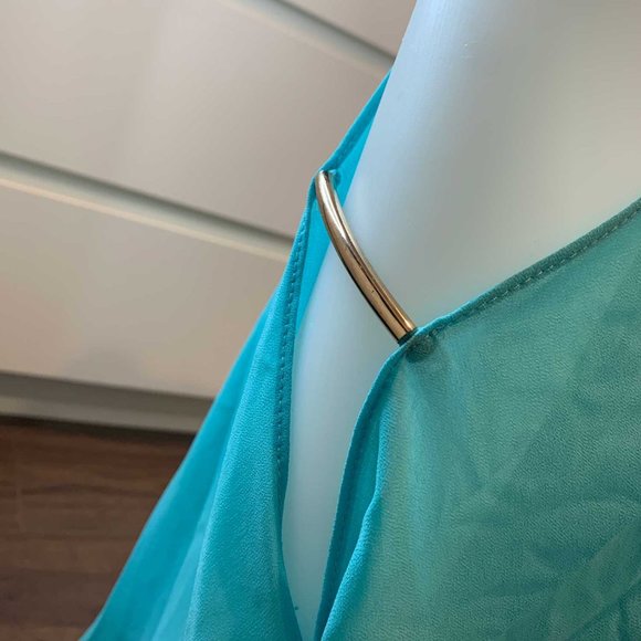 Size XXS Le Chateau Women Off Shoulder Cape Dress Chiffon Turquoise Knee Length - Picture 8 of 9